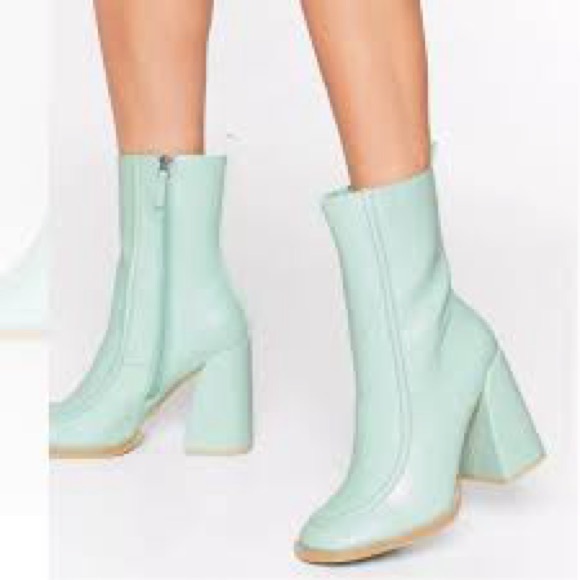 Nasty Gal Shoes - Nasty Gal Curve ‘Em Mint Green Ankle Boots
